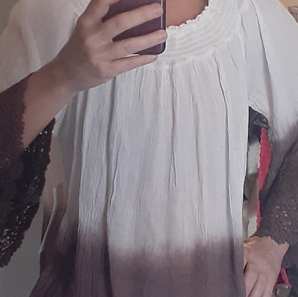 NWT Jr/Ms Off Shoulder Top - Picture 3 of 9